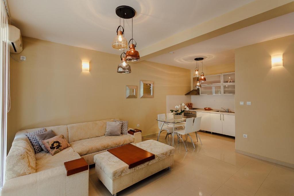 Херцег-Нови: Apartments Miljan i Ranko