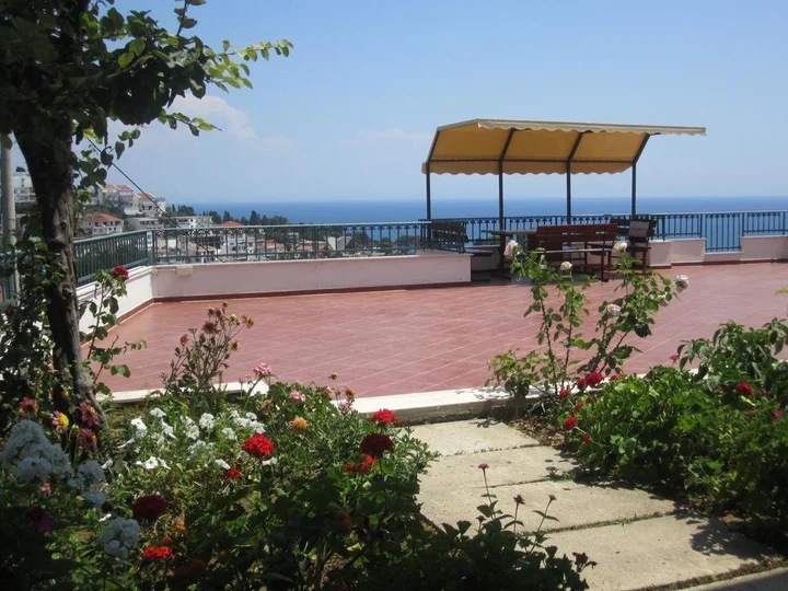 Ульцинь: Apartments Aga