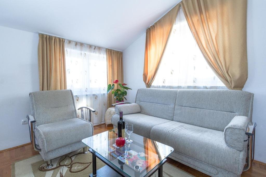 Будва: Apartments Elena