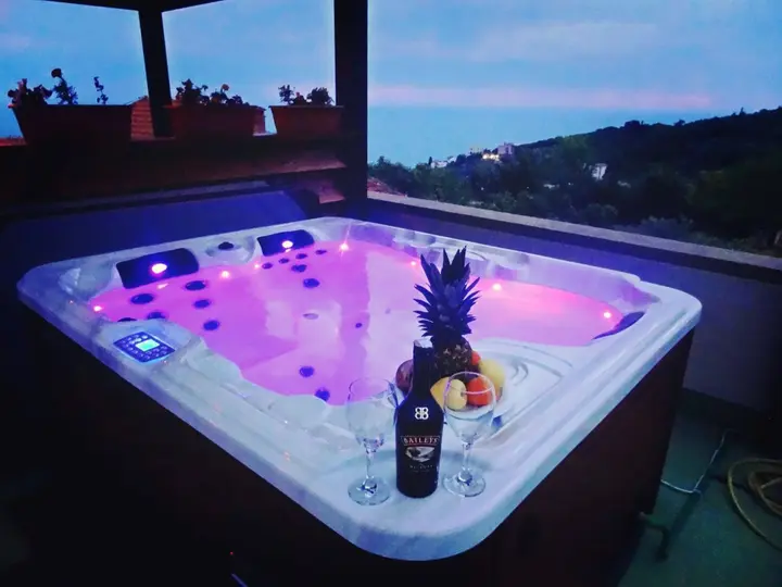 Ульцинь: Apartments Tati