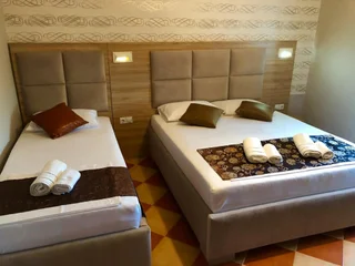 Ульцинь: Apartments Tati