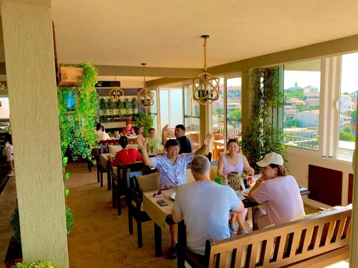 Ульцинь: Apartments Tati