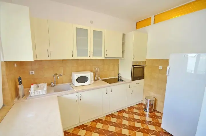 Доброта: Apartments Corovic
