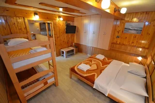 Доброта: Apartments Corovic
