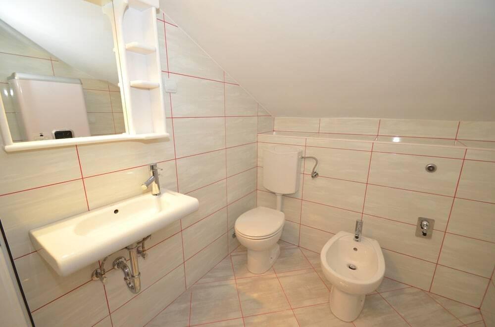 Доброта: Apartments Corovic