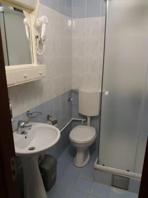 Бар: Kojic Apartments