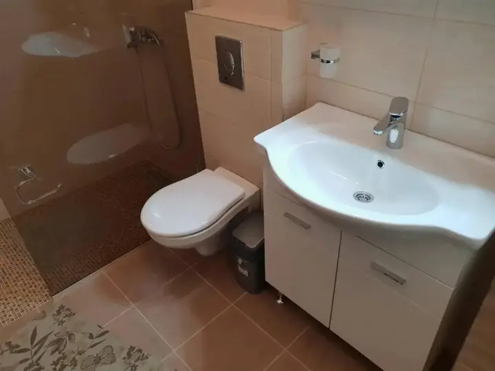 Бар: Kojic Apartments