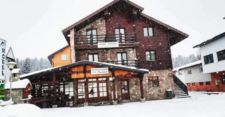 Жабляк: Hotel Pavlovic