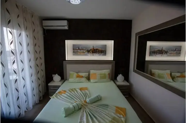 Ульцинь: Hotel Kleopatra