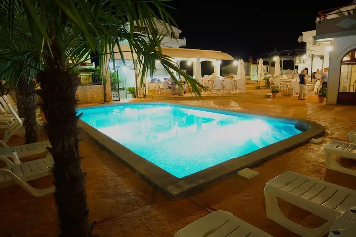 Ульцинь: Hotel Kleopatra