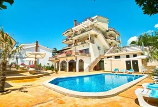 Ульцинь: Hotel Kleopatra