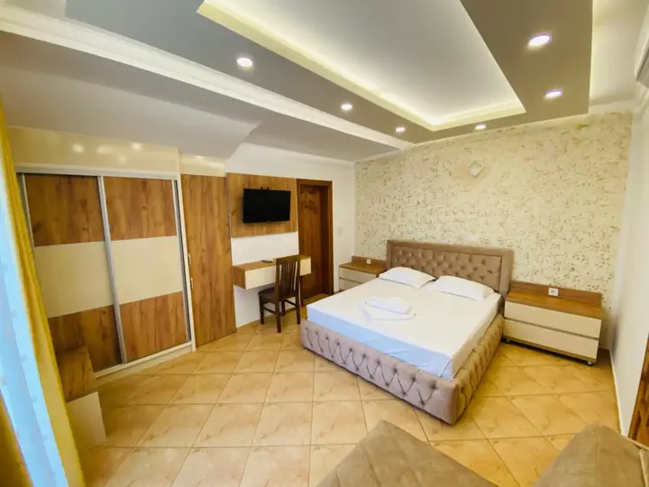 Ульцинь: Hotel Llolla