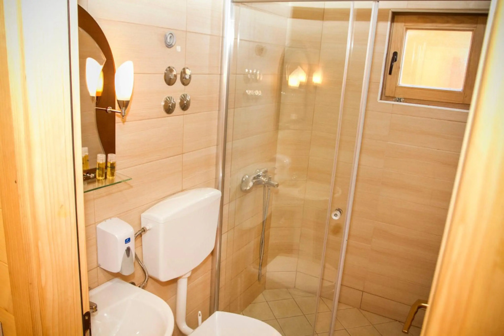 Ульцинь: Hotel Llolla