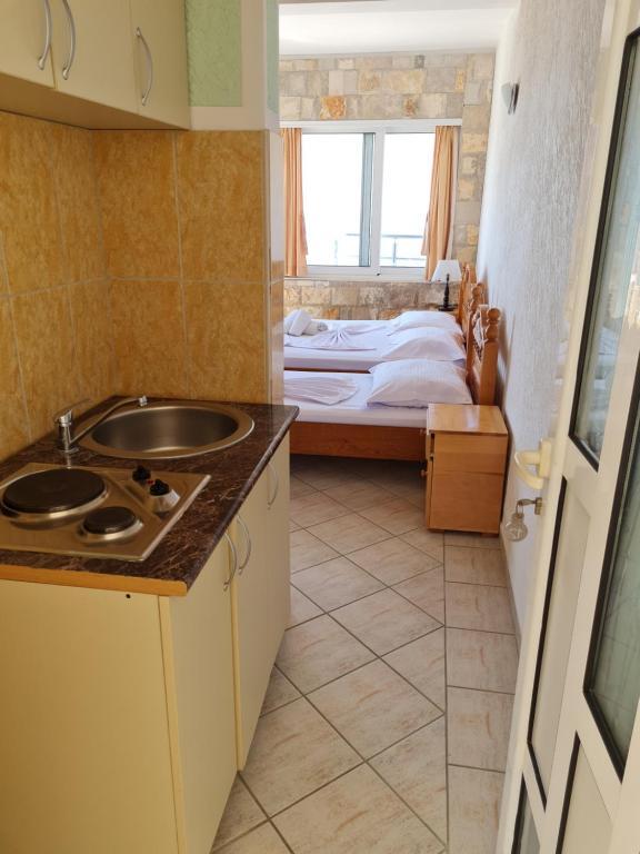 Ульцинь: Apartments Amina