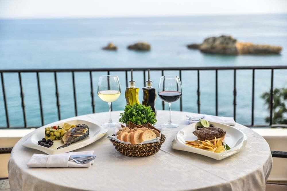 Ульцинь: Apartments Eneida