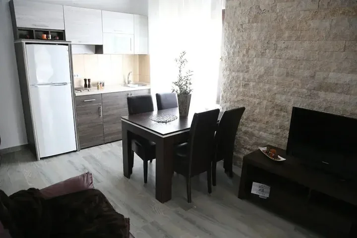 Ульцинь: Apartments Eneida