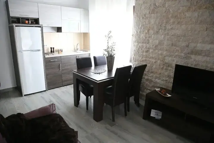 Ульцинь: Apartments Eneida