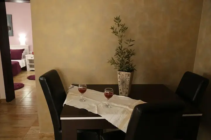 Ульцинь: Apartments Eneida