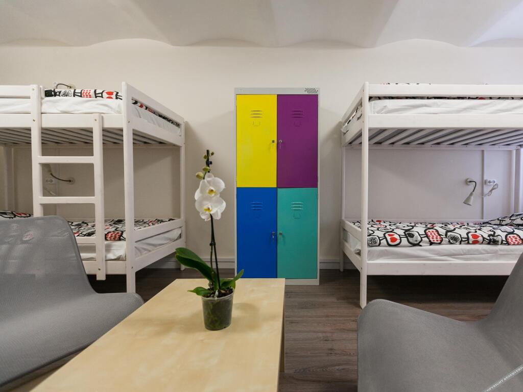 Санкт-Петербург: Positive hostel 
