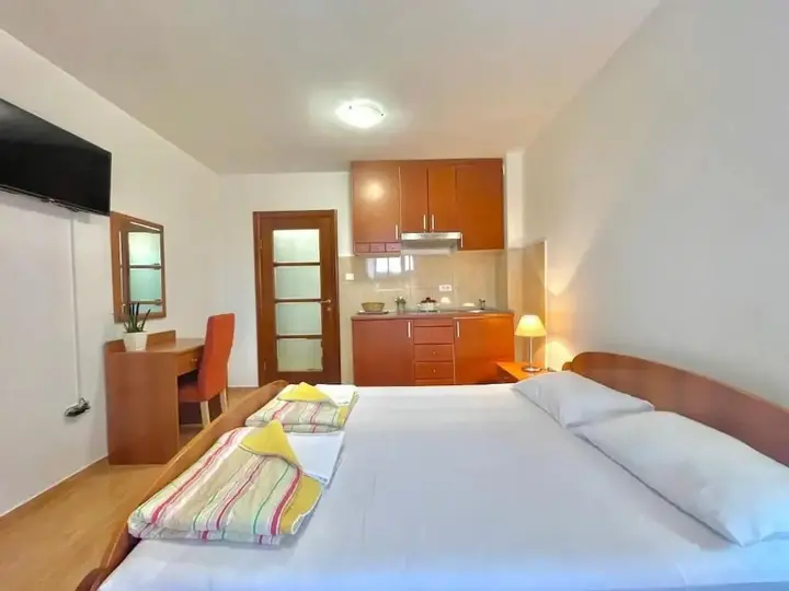 Будва: Apartments Boreta Becici