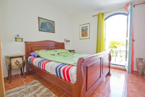Добро Вода: Vila Dora