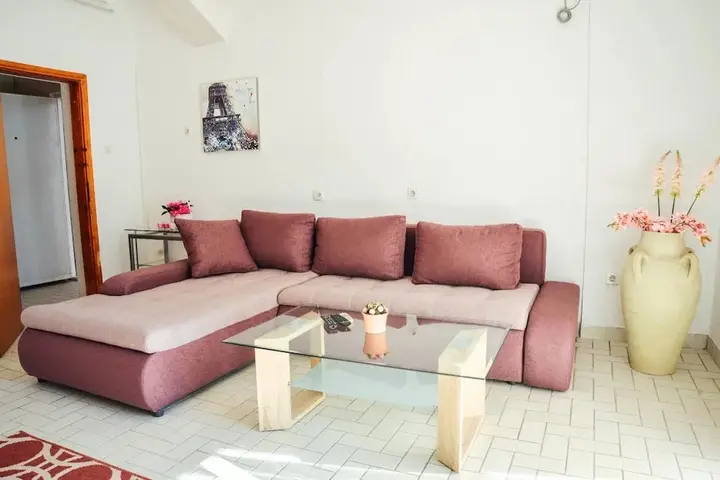 Доброта: Waterfront Apartment Petrovina