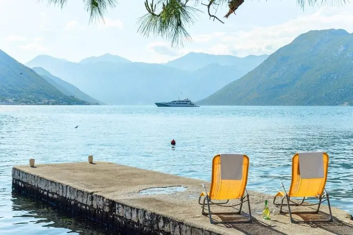 Доброта: Waterfront Apartment Petrovina