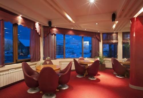 Жабляк: Ski Hotel