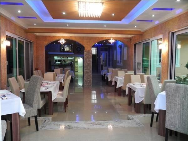 Ульцинь: Apartments and Rooms Holiday