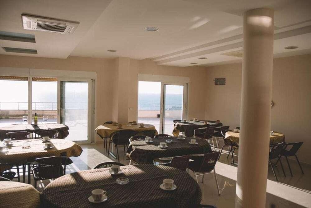 Ульцинь: Panorama Apartments & Rooms