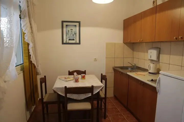 Ульцинь: Adriatic