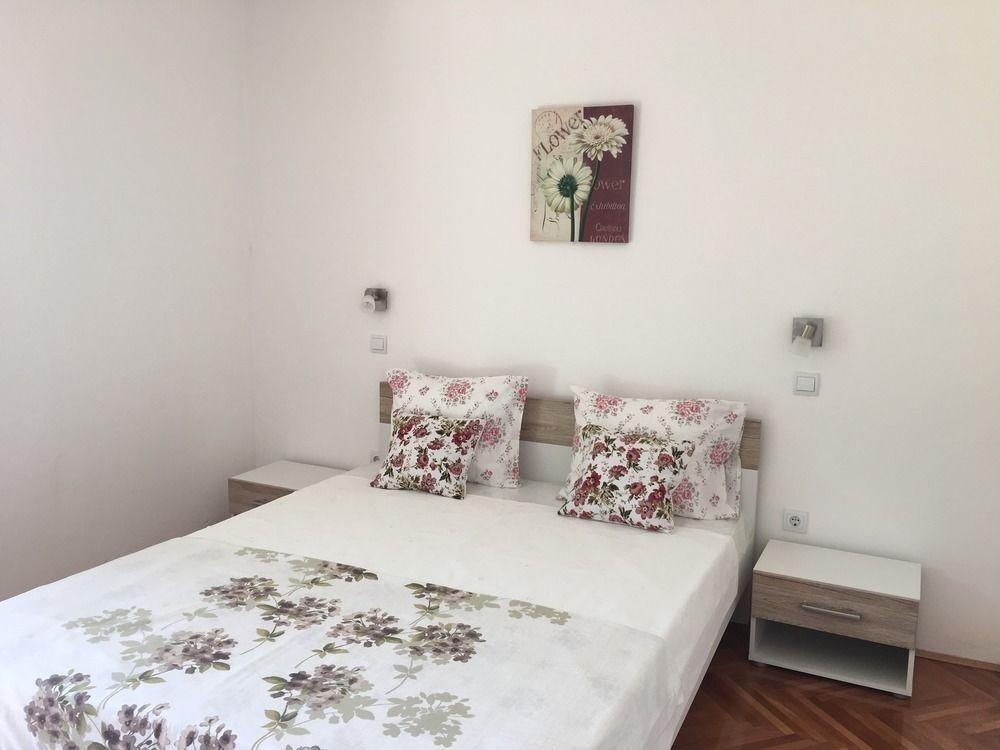 Херцег-Нови: Apartments Herceg Novi