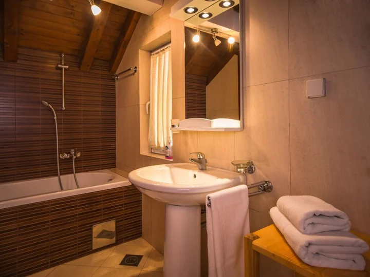 Доброта: Tianis Apartments