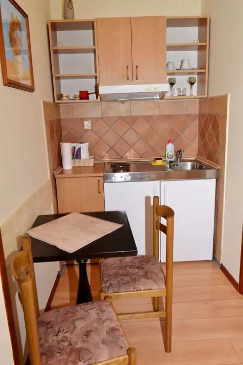Доброта: Tianis Apartments