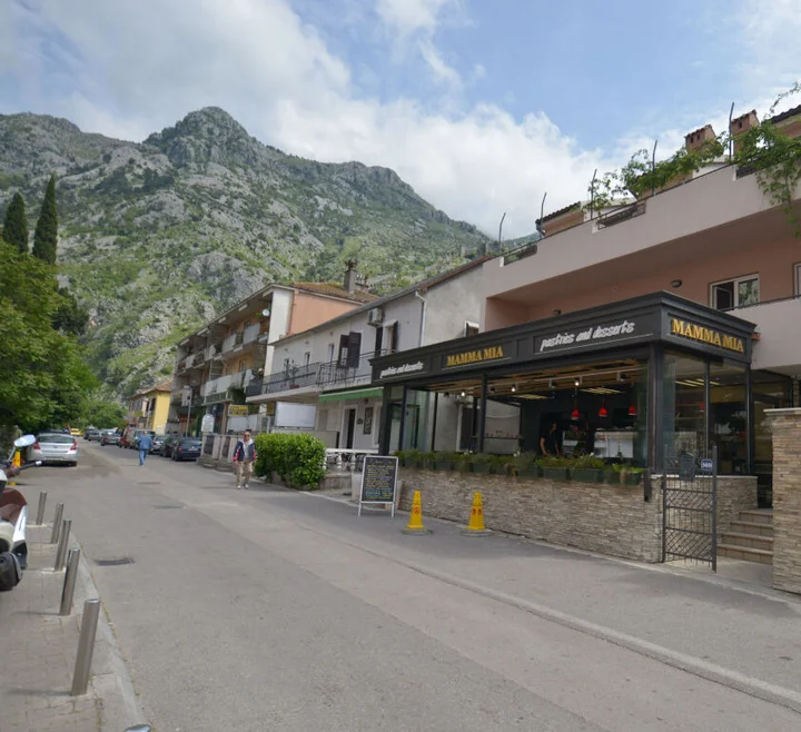 Доброта: Tianis Apartments