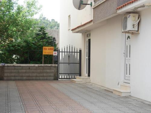 Сутоморе: Apartments Aleksic
