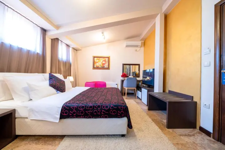 Подгорица: Hotel Alexandar Lux