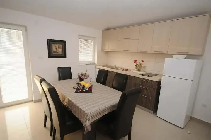 Будва: Apartments Anđela