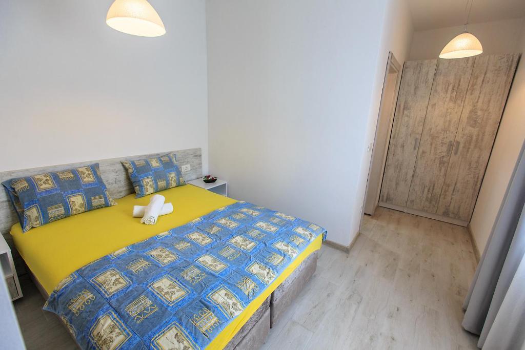 Бар: Apartments Saric