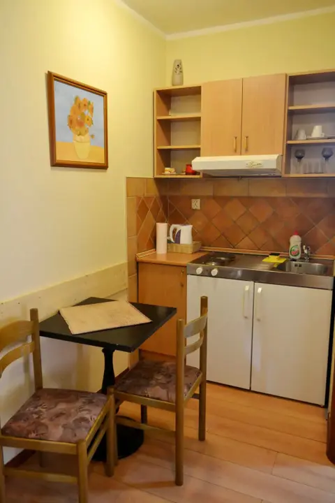 Доброта: Tianis Apartments