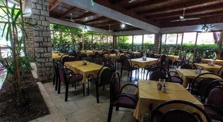 Сутоморе: Hotel Sirena Marta