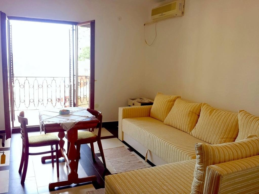 Ульцинь: Prag Apartments & Rooms