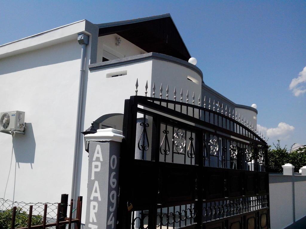 Ульцинь: Studios Velika Plaža