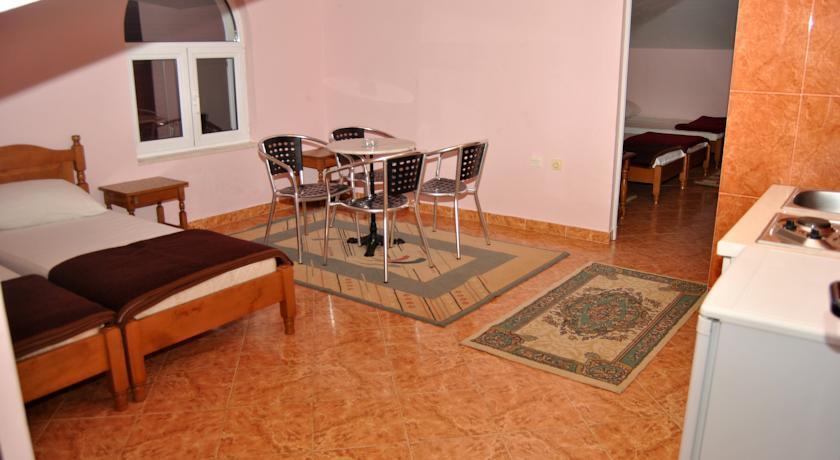 Ульцинь: Apartments Vesko