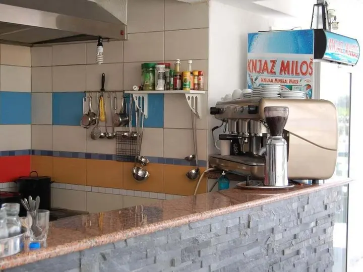 Ульцинь: Vila Elkom