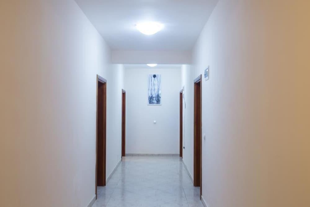 Ульцинь: Vila Elkom