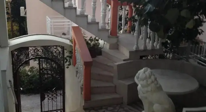 Будва: Apartments and Rooms Vujacic