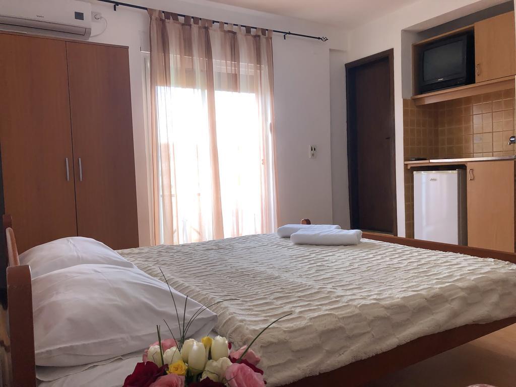 Ульцинь: Llazorja Studios and Rooms