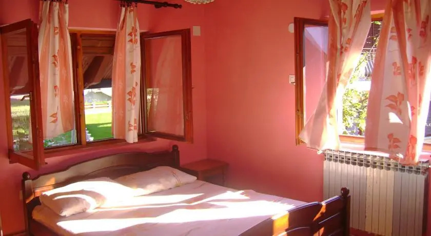 Жабляк: Apartments and Rooms Taverna