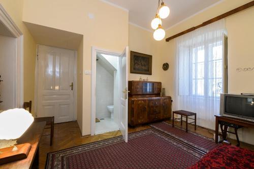 Цетине: La Vecchia Casa